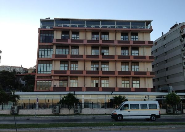 İzmir Polis Evi fotoğraf 2